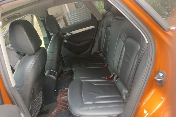 Used Audi Q3 2015 30 TFSI Comfort Model Left Rear Seat