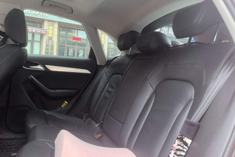 Used Audi Q3 2015 35 TFSI Comfort Model Left Rear Seat