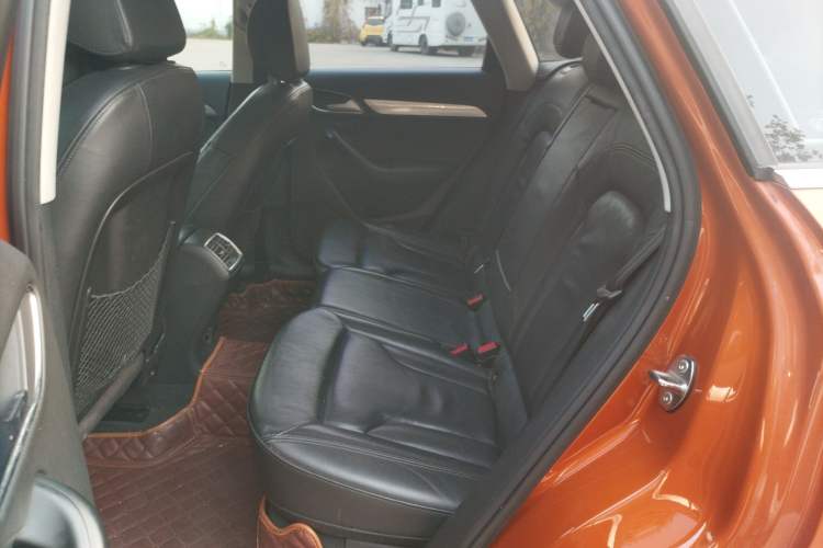 Used Audi Q3 2015 35 TFSI Comfort Model Left Rear Seat