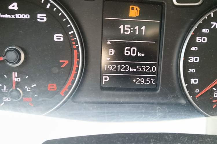Used Audi Q3 2015 30 TFSI Comfort Model Odometer Close Up