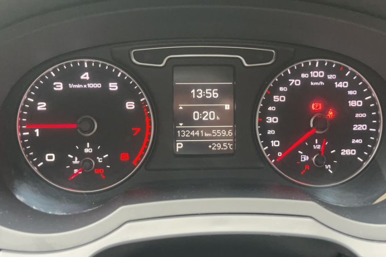 Used Audi Q3 2015 35 TFSI Millionth Anniversary Intelligent Edition Odometer Close Up