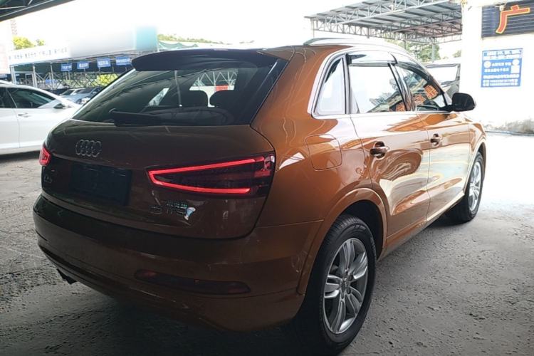 Used Audi Q3 2015 35 TFSI Comfort Model Rear Right 45 Deg