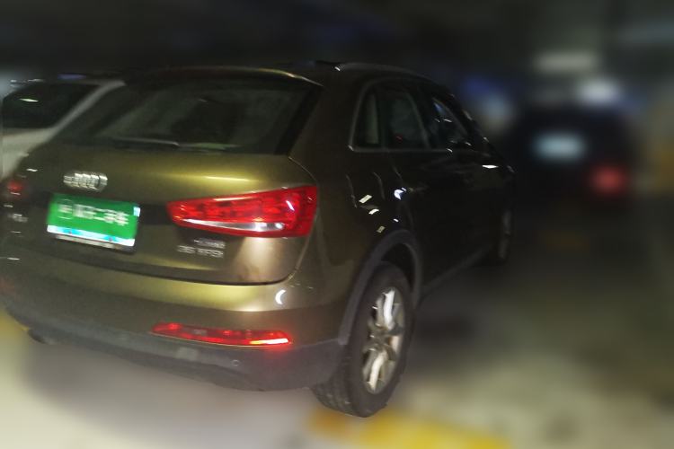 Used Audi Q3 2015 35 TFSI Ambition Edition Rear Right 45 Deg