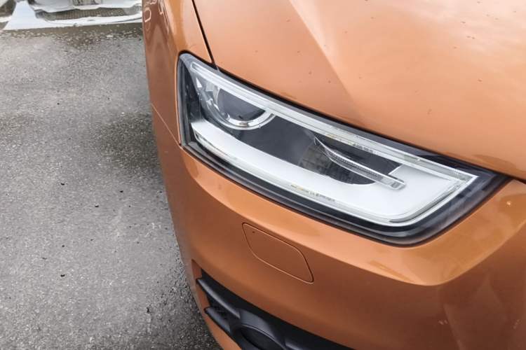 Used Audi Q3 2015 30 TFSI Comfort Model Right Front Headlight