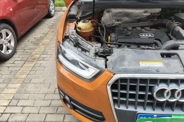 Used Audi Q3 2015 35 TFSI Comfort Model Right Front Headlight