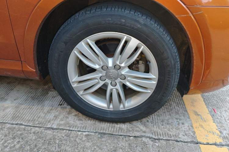 Used Audi Q3 2015 35 TFSI quattro Technology Edition Right Front Wheel Hub