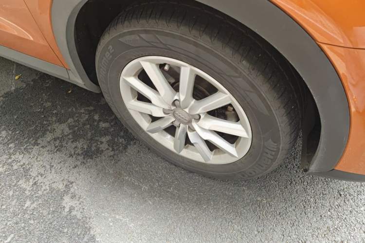 Used Audi Q3 2015 30 TFSI Ambition Edition Right Front Wheel Hub