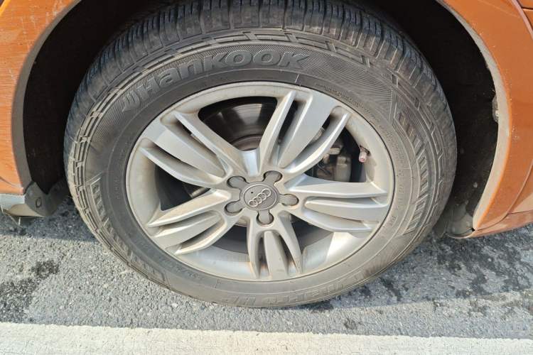 Used Audi Q3 2015 35 TFSI quattro Technology Edition Right Front Wheel Hub