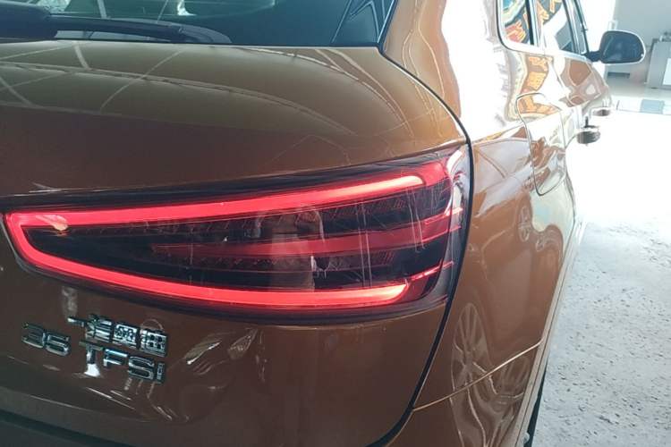 Used Audi Q3 2015 35 TFSI Comfort Model Right Rear Taillight