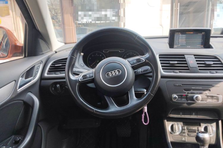 Used Audi Q3 2015 30 TFSI Ambition Edition Steering Wheel