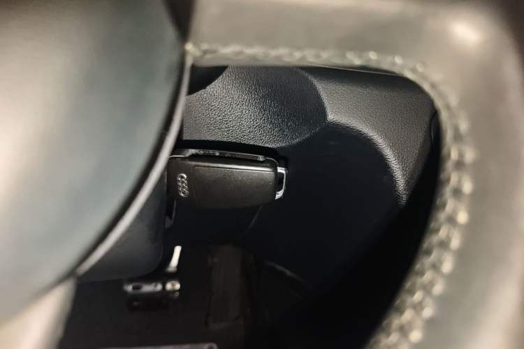 Used Audi Q3 2015 35 TFSI Comfort Model Vehicle Key