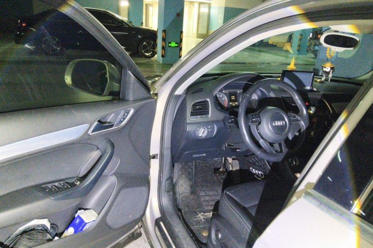 Used Audi Q3 2015 35 TFSI quattro Technology Edition Driver Seat