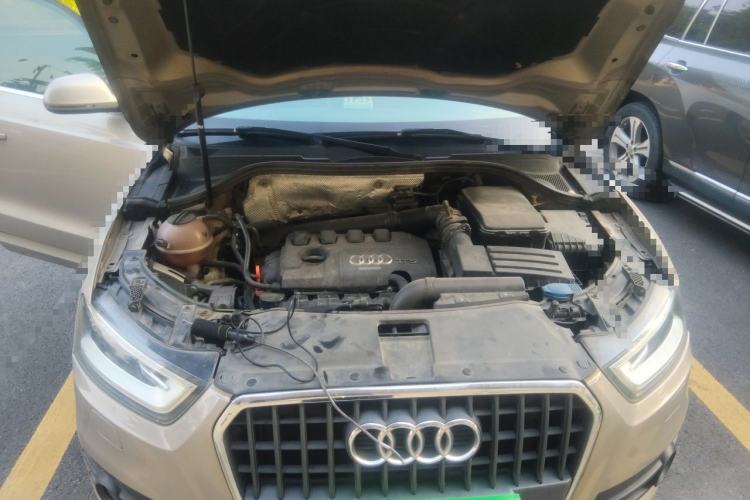 Used Audi Q3 2015 35 TFSI quattro Technology Edition Engine Bay