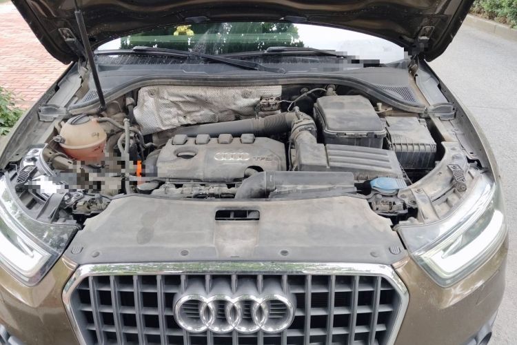 Used Audi Q3 2015 35 TFSI quattro Technology Edition Engine Bay