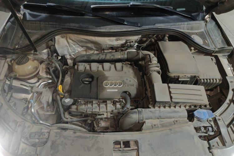 Used Audi Q3 2015 35 TFSI Comfort Model Engine Bay