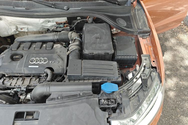 Used Audi Q3 2015 35 TFSI Comfort Model Engine Bay Left