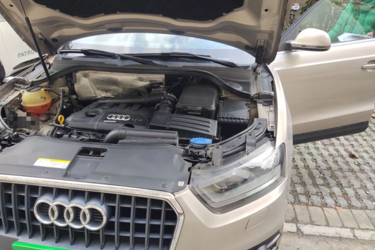 Used Audi Q3 2015 35 TFSI Millionth Anniversary Intelligent Edition Engine Bay Left