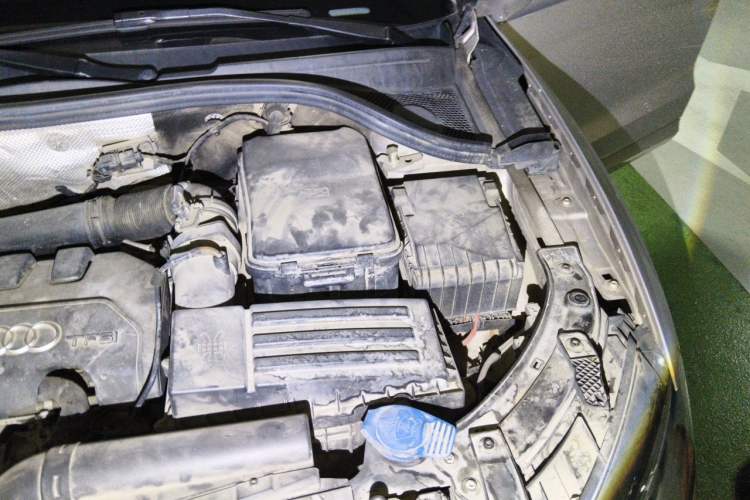 Used Audi Q3 2015 35 TFSI quattro Technology Edition Engine Bay Left
