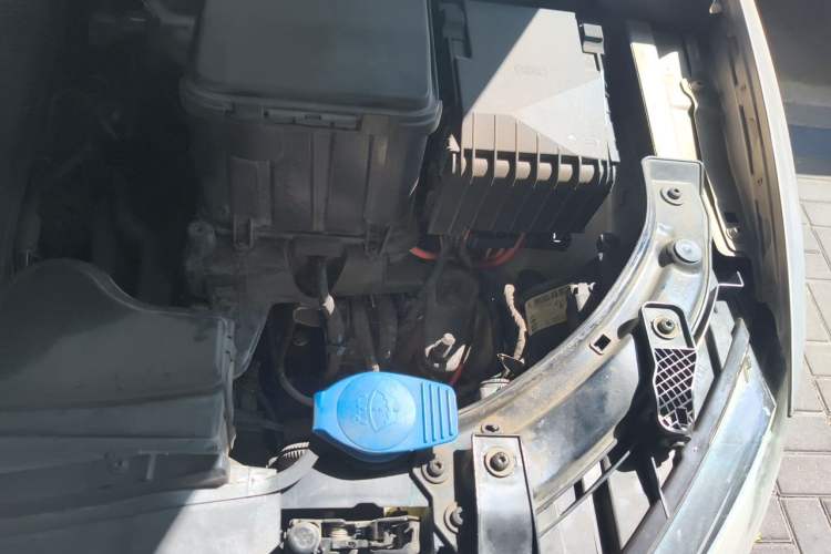 Used Audi Q3 2015 30 TFSI Comfort Model Engine Bay Left