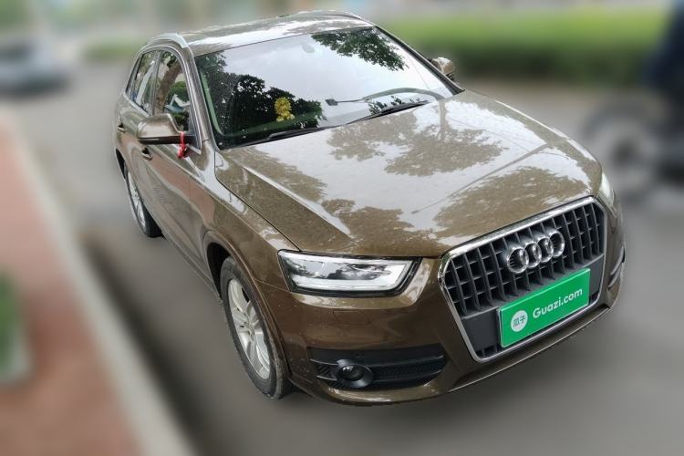 Used Audi Q3 2015 35 TFSI quattro Technology Edition Front Right 45 Deg