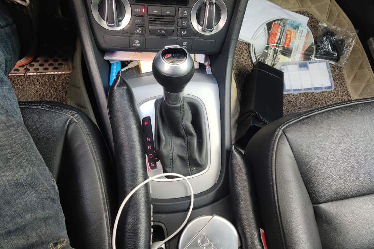 Used Audi Q3 2015 35 TFSI Millionth Anniversary Intelligent Edition Gear Lever