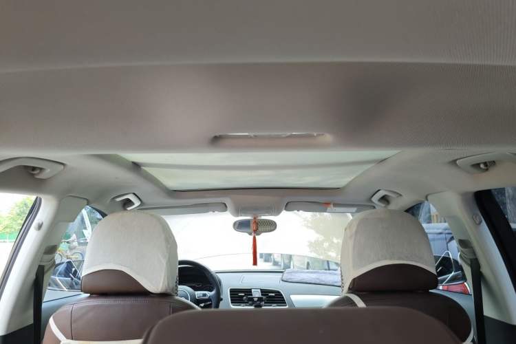 Used Audi Q3 2015 30 TFSI Comfort Model Headliner