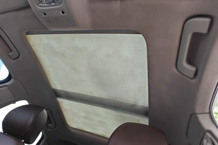 Used Audi Q3 2015 35 TFSI Comfort Model Headliner