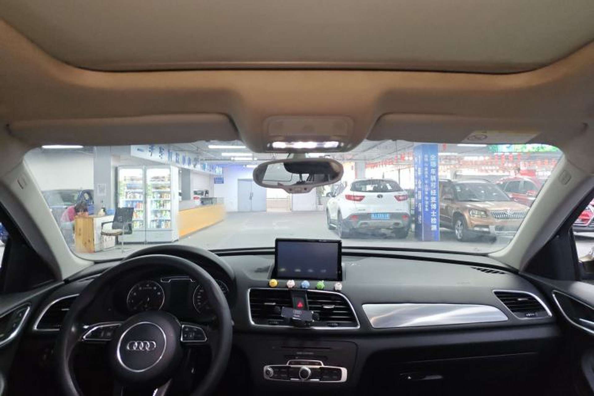 Used Audi Q3 2015 30 TFSI Ambition Edition Headliner