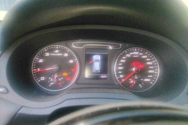 Used Audi Q3 2015 35 TFSI quattro Technology Edition Instrument Cluster