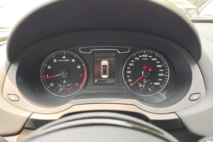 Used Audi Q3 2015 30 TFSI Comfort Model Instrument Cluster