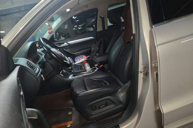 Used Audi Q3 2015 35 TFSI Comfort Model Left Front Seat