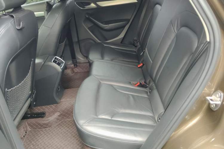 Used Audi Q3 2015 35 TFSI quattro Technology Edition Left Rear Seat