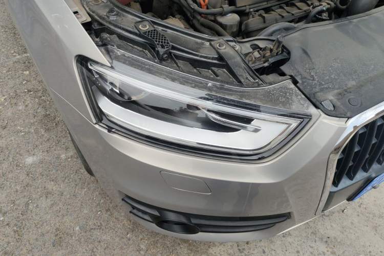 Used Audi Q3 2015 35 TFSI quattro Technology Edition Right Front Headlight