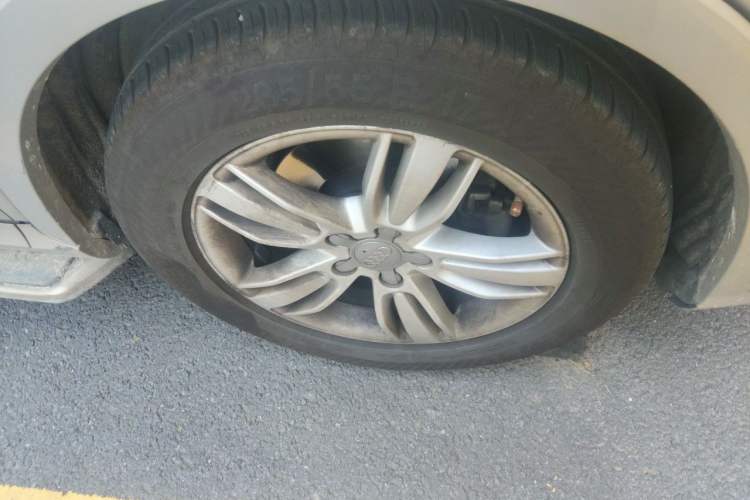 Used Audi Q3 2015 35 TFSI quattro Technology Edition Right Front Wheel Hub