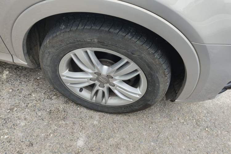 Used Audi Q3 2015 35 TFSI quattro Technology Edition Right Front Wheel Hub