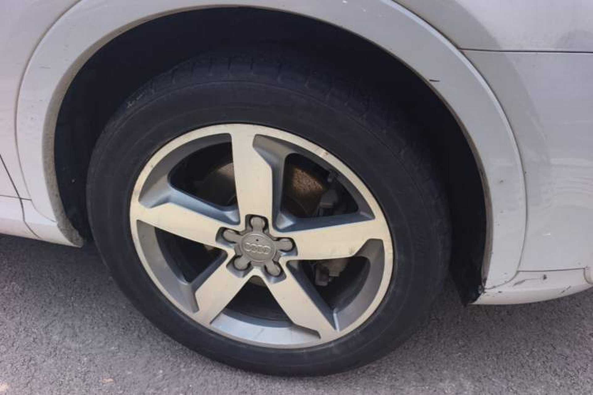Used Audi Q3 2015 30 TFSI Comfort Model Right Front Wheel Hub
