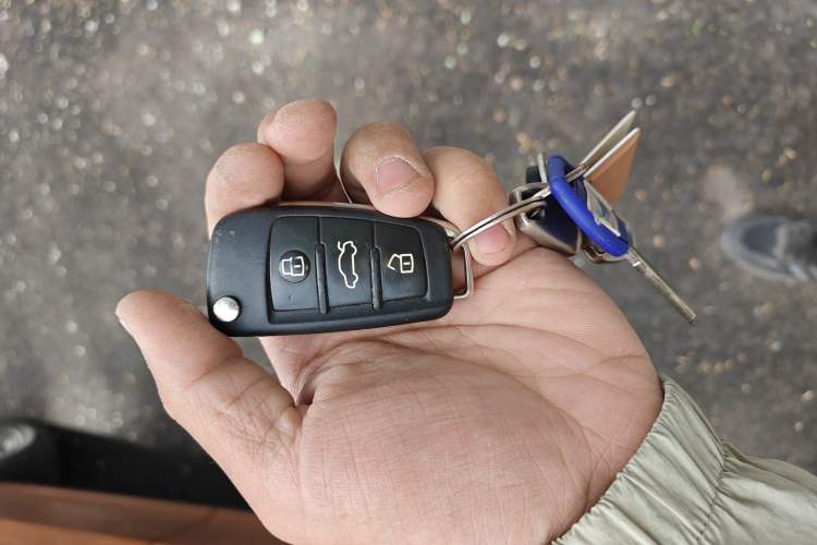 Used Audi Q3 2015 35 TFSI Comfort Model Vehicle Key