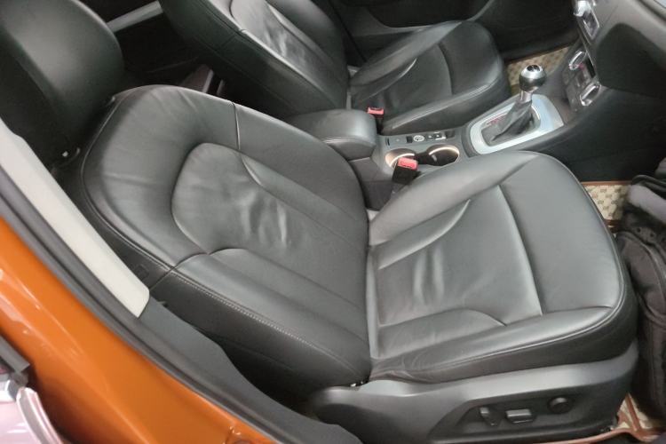 Used Audi Q3 2015 35 TFSI Comfort Model Right Front Seat
