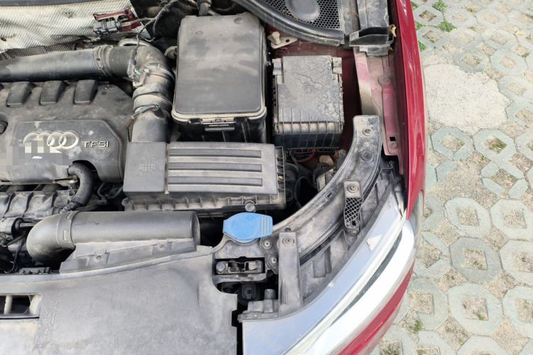 Used Audi Q3 2015 35 TFSI quattro Technology Edition Engine Bay Left