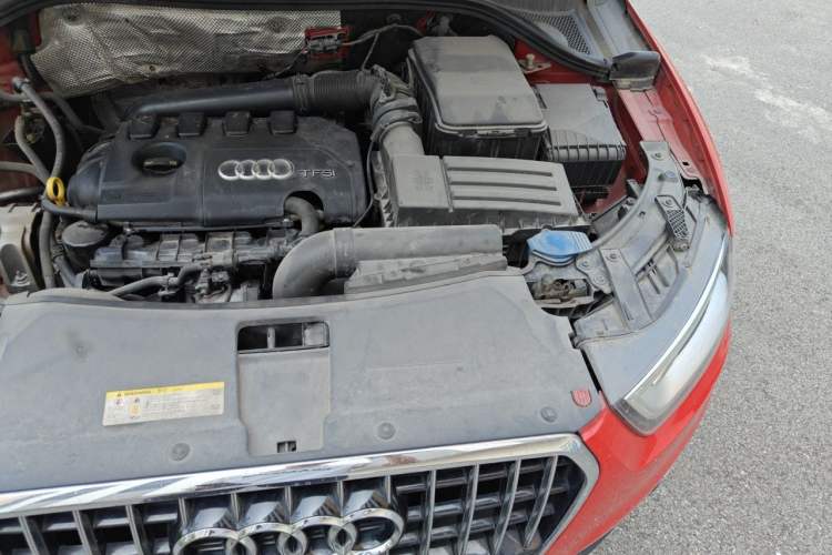 Used Audi Q3 2015 40 TFSI quattro off-road model Engine Bay Left