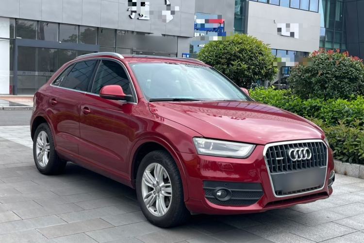 Used Audi Q3 2015 35 TFSI quattro Technology Edition Front Right 45 Deg