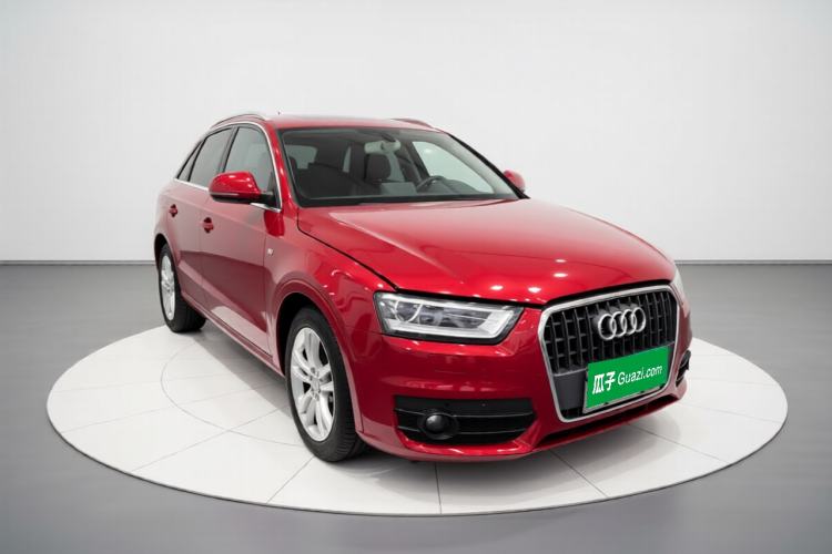 Used Audi Q3 2015 35 TFSI quattro Technology Edition Front Right 45 Deg