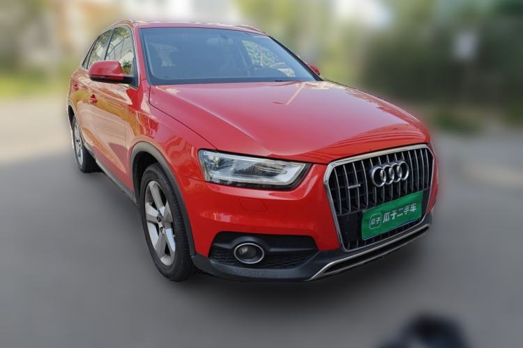 Used Audi Q3 2015 40 TFSI quattro off-road model Front Right 45 Deg