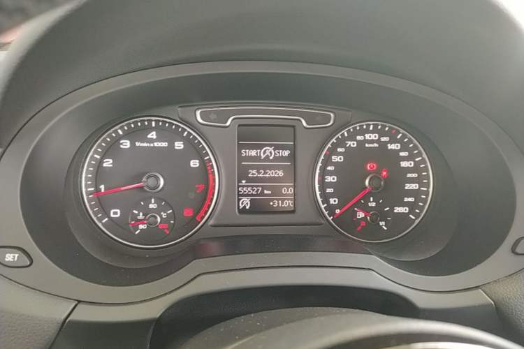 Used Audi Q3 2015 35 TFSI Comfort Model Instrument Cluster