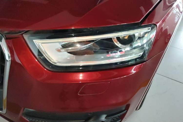 Used Audi Q3 2015 35 TFSI quattro Technology Edition Left Front Headlight