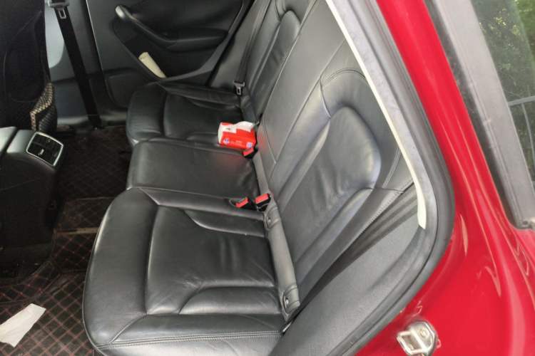Used Audi Q3 2015 35 TFSI quattro Technology Edition Left Rear Seat
