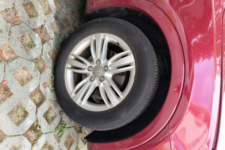 Used Audi Q3 2015 35 TFSI quattro Technology Edition Right Front Wheel Hub