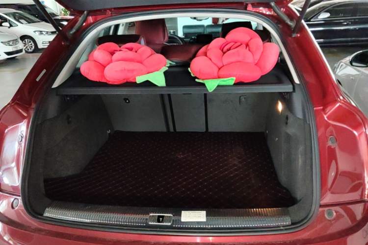 Used Audi Q3 2015 35 TFSI quattro Technology Edition Trunk