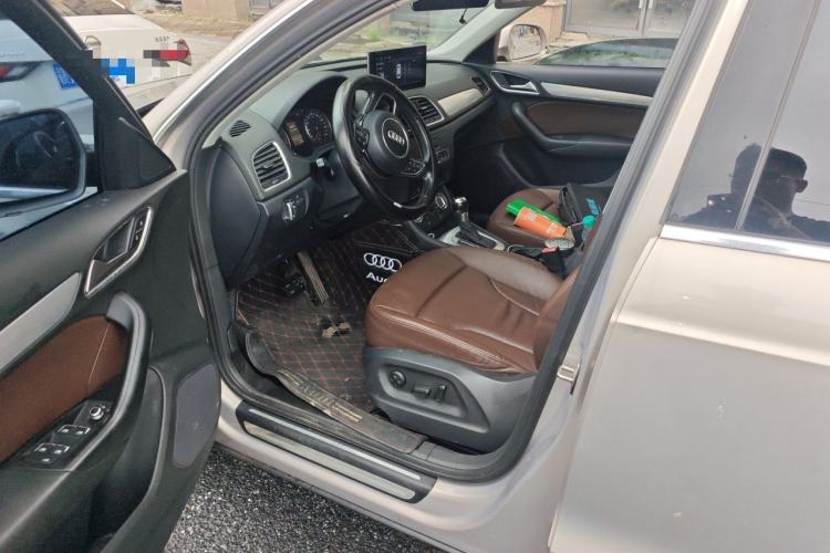 Used Audi Q3 2015 30 TFSI Comfort Model Driver Seat
