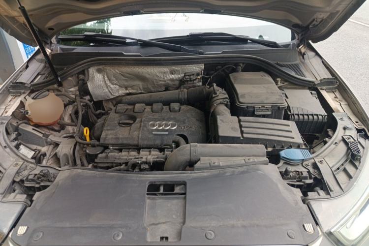 Used Audi Q3 2015 35 TFSI quattro Technology Edition Engine Bay